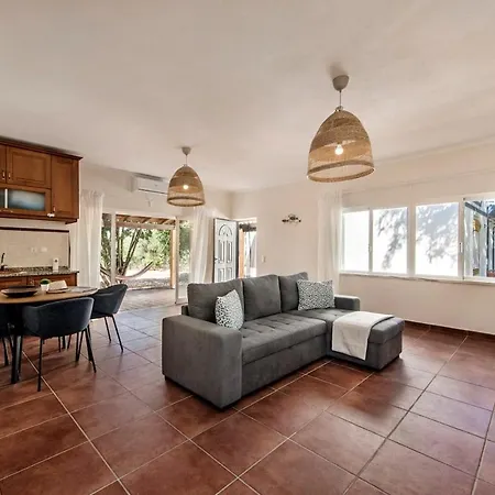 Gasthuis Family & Friends Retreat W/ Pool - Moncarapacho