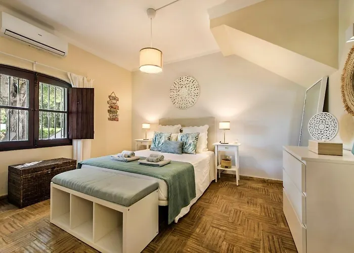 بيت ضيافة Family & Friends Retreat W/ Pool - Moncarapacho 4*