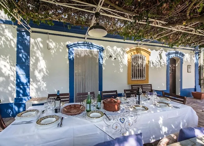 بيت ضيافة Family & Friends Retreat W/ Pool - Moncarapacho