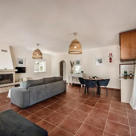 Family & Friends Retreat W/ Pool - Moncarapacho