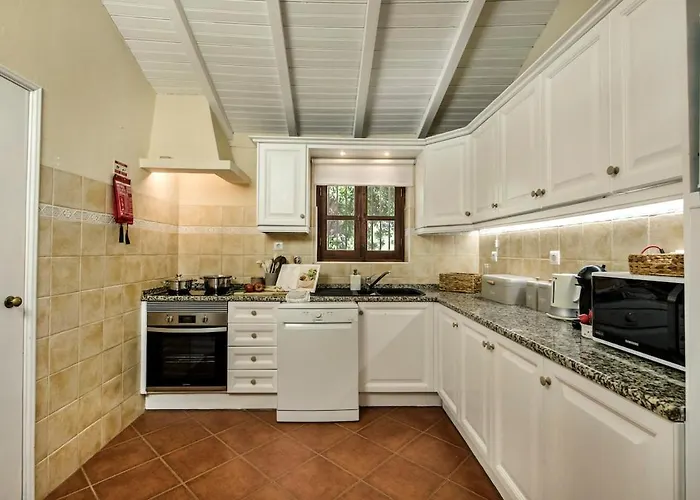 招待所 Family & Friends Retreat W/ Pool - Moncarapacho